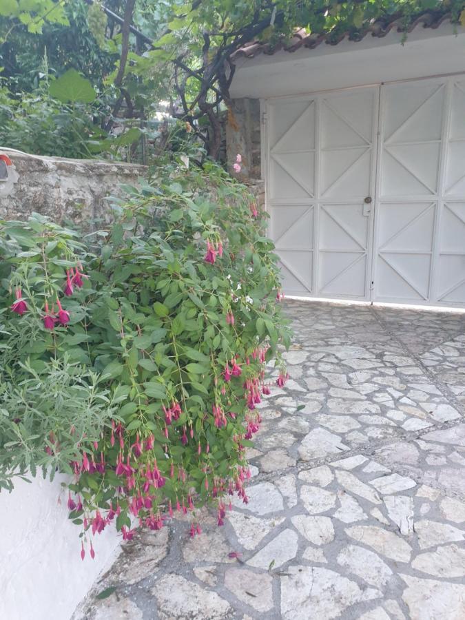 Rosemary House Sarande