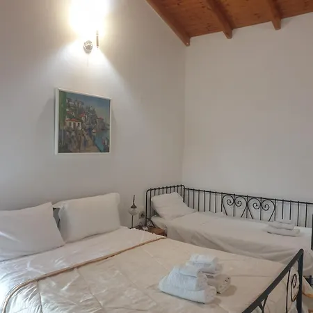 Rosemary House Guest House Sarande Room photo